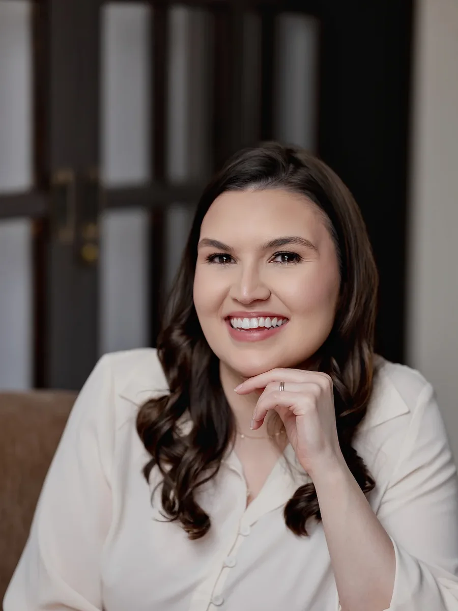 Dra. Ana Luiza Mapurunga Gonçalves, Dermatologia clínica, cirúrgica e estética em Fortaleza